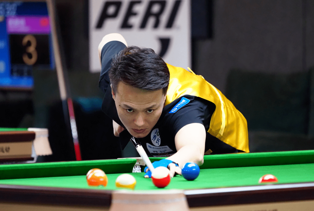 观众席上爆 观众席上爆